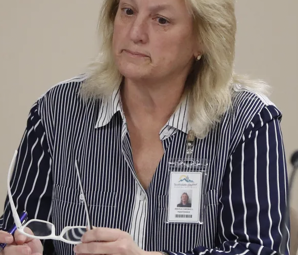 Gilbert: Ex-Higley and Scottsdale schools superintendent Denise Birdwell, 3 others indicted in kickback scheme