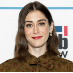 Lizzy Caplan to Star in ‘Fatal Attraction’ Series for Paramount+