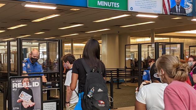 TSA Expects Over 20 Million Passengers During Thanksgiving Holiday