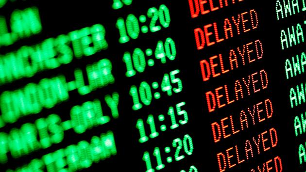 Airlines Forced to Delay or Cancel 4,000 Christmas Flights Worldwide